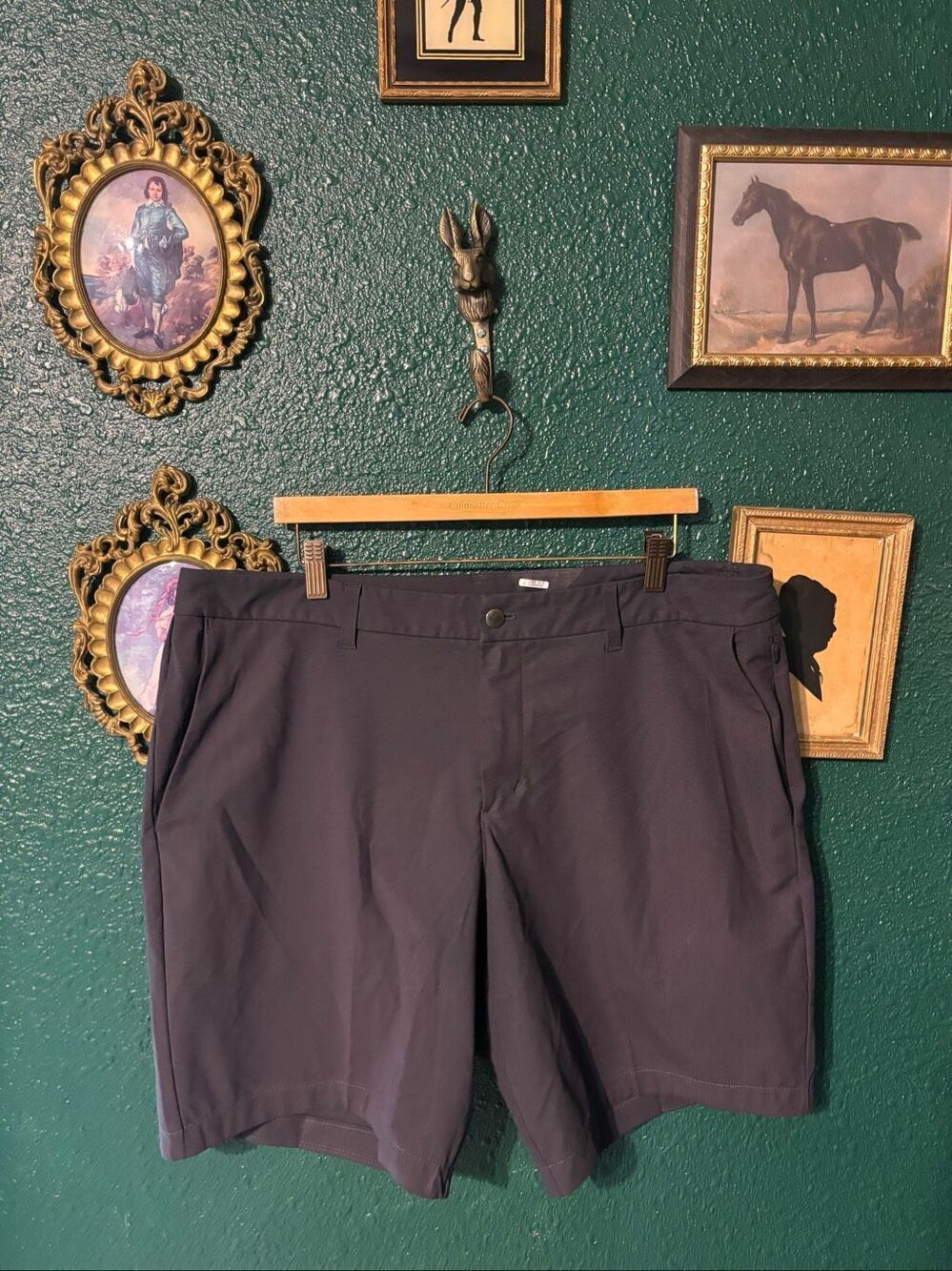 Lululemon Men’s Charcoal Gray Shorts Sz 38